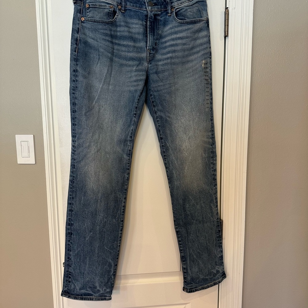 American Eagle Men's Original Straight Jeans 34 x 34 NWT